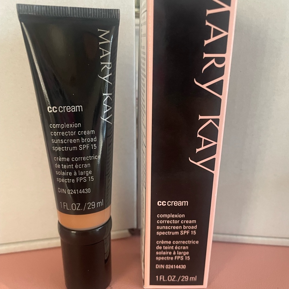 Mary Kay CC Cream in Deep
